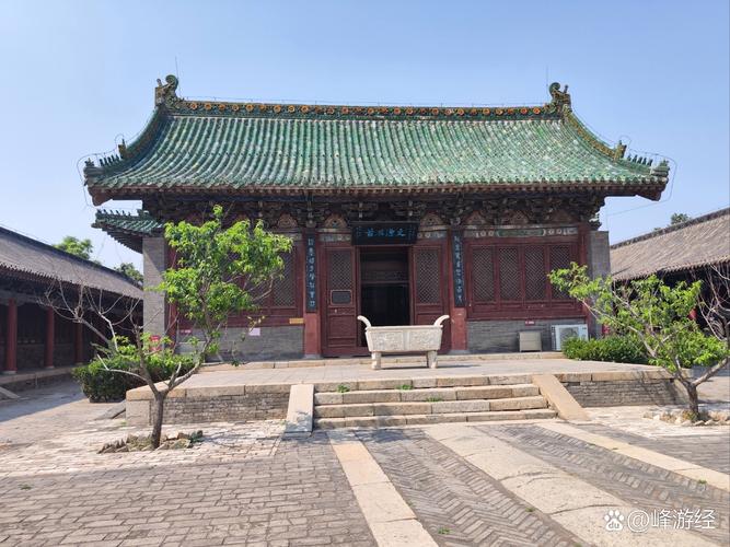 属蛇男的婚配对象什么属相好,1989年男属蛇什么 属蛇男的婚配对象什么属相好,1989年男属蛇什么